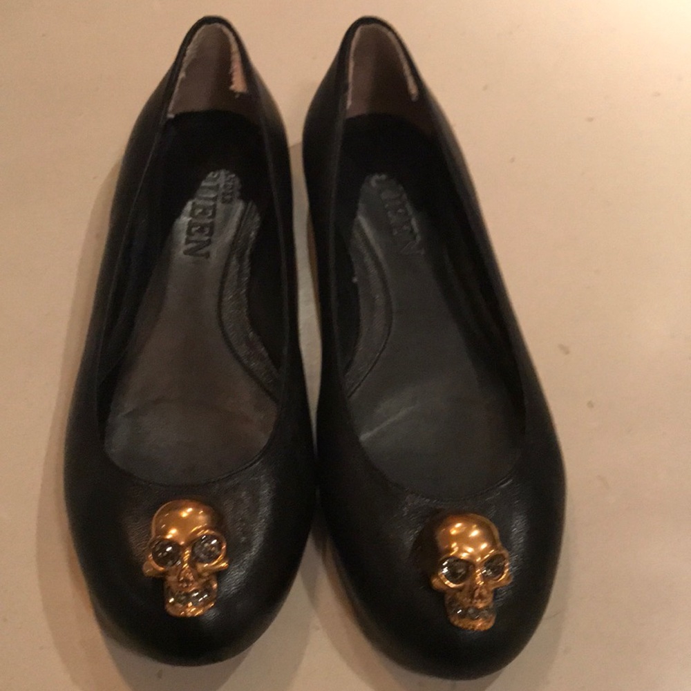 Alexander McQueen skull flats